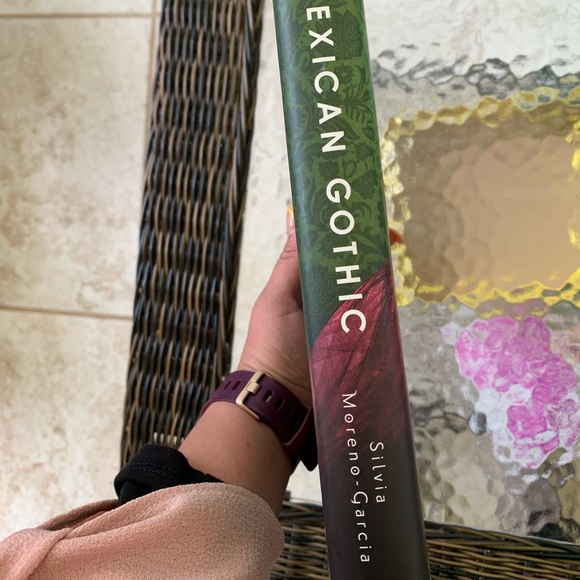 Mexican Gothic novel book by Silvia Moreno- Garcia - Picture 3 of 3